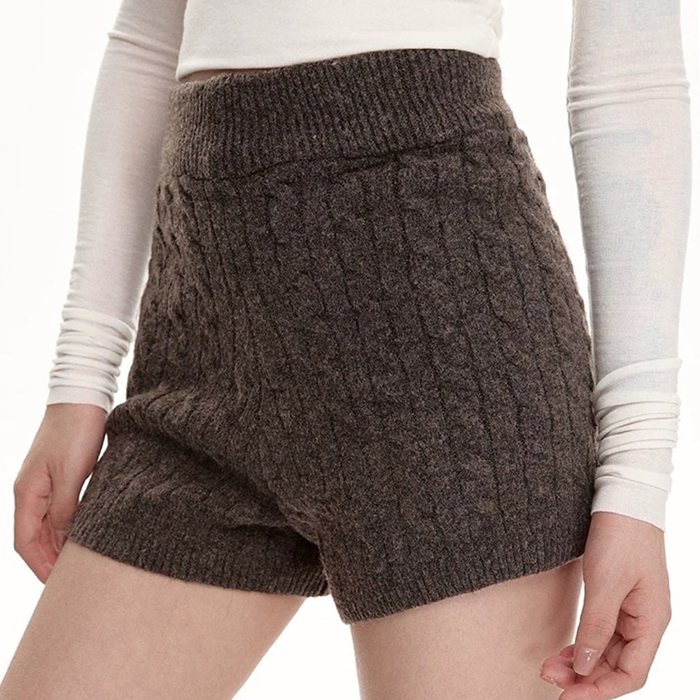 Cozy Days Cable Knitted Shorts