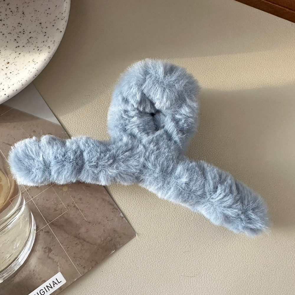 Soft Girl Plush Hair Claw