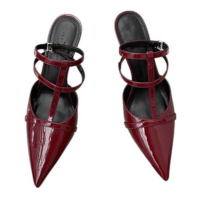 Drama Dealer Pointed Heels